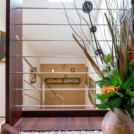 Faraway Aparthotel Near Vienna Airport With Anytime Self Check In Bruck an der Leitha Exterior foto